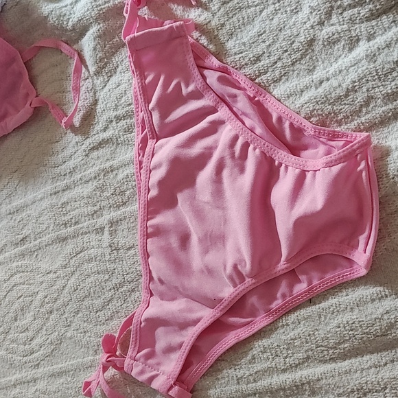 Swimsuit size small two piece - pink - Picture 2 of 6